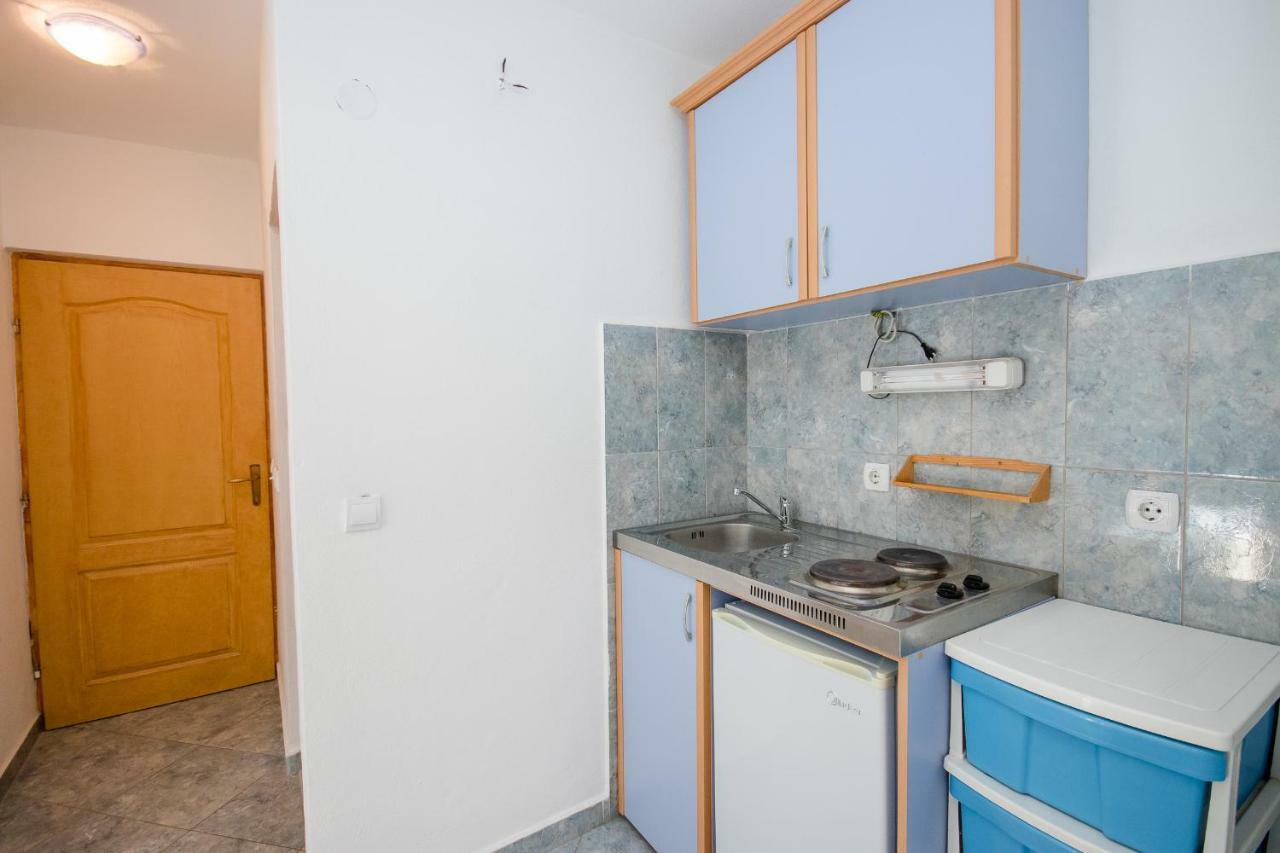 Apartments Duskic Утьеха Экстерьер фото