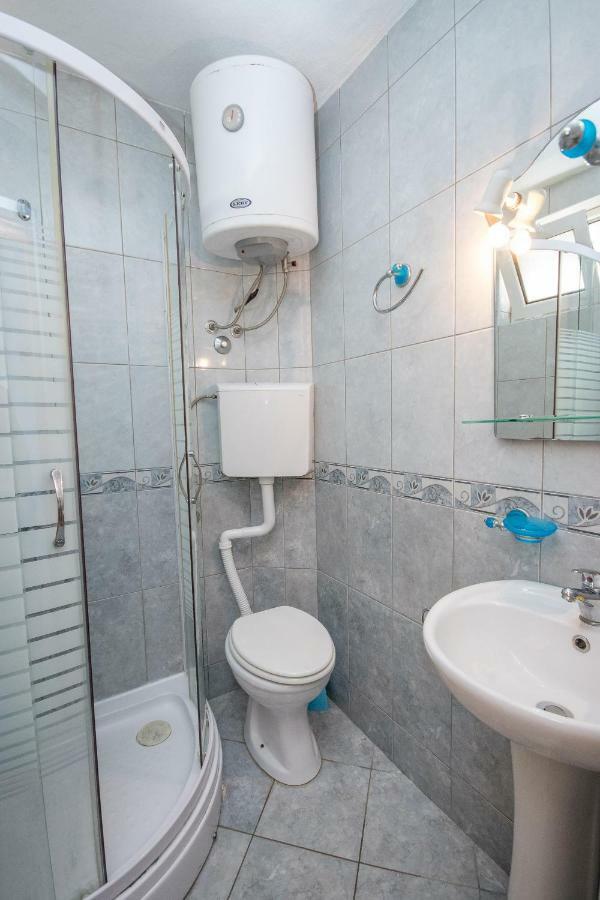 Apartments Duskic Утьеха Экстерьер фото