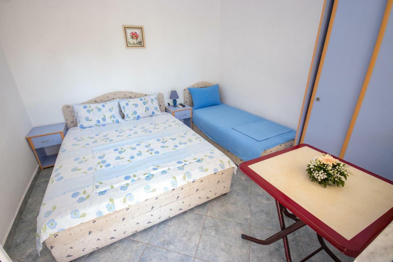Apartments Duskic Утьеха Экстерьер фото