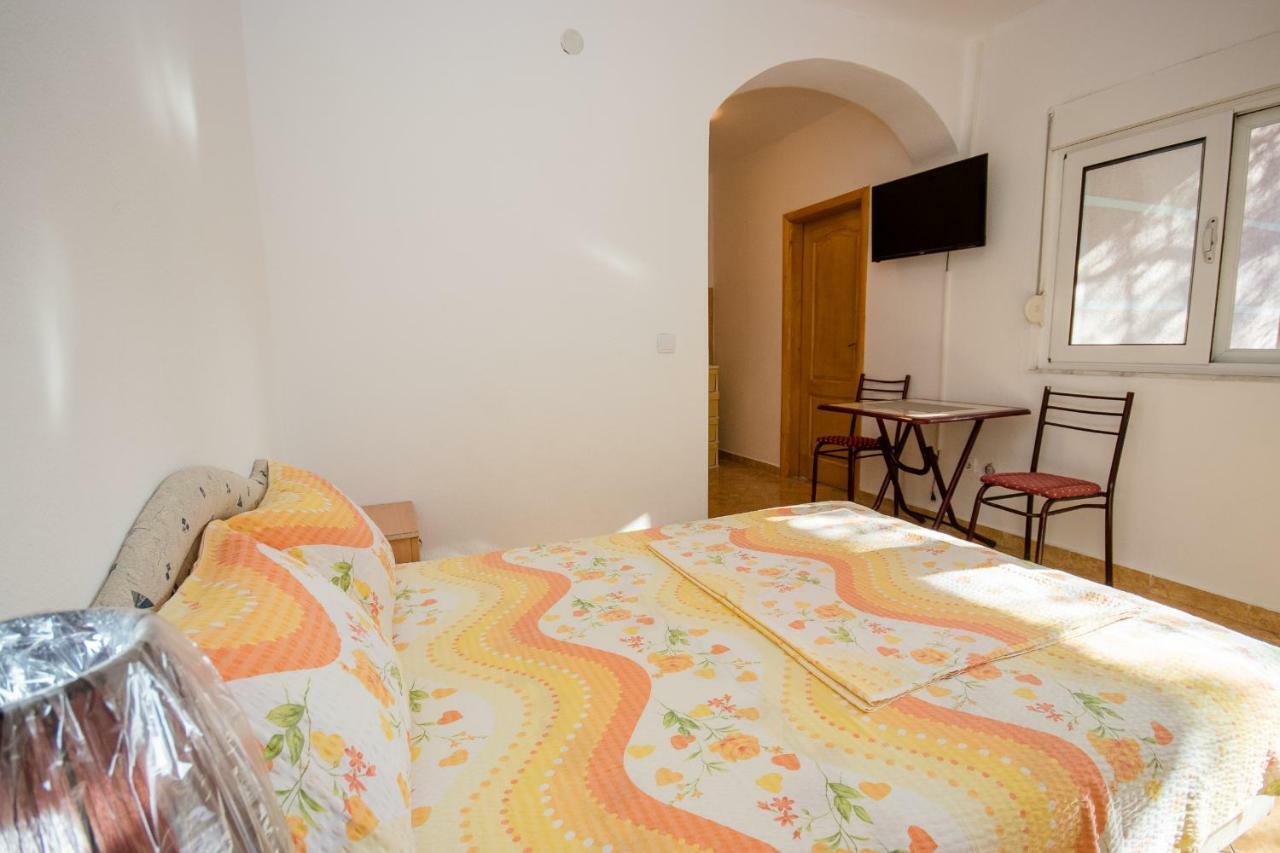 Apartments Duskic Утьеха Экстерьер фото
