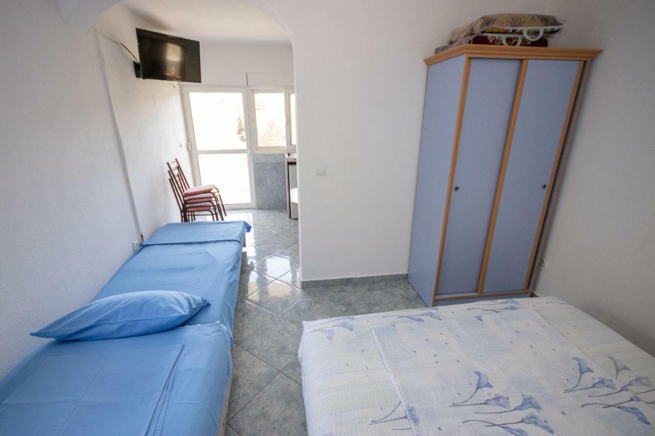Apartments Duskic Утьеха Экстерьер фото